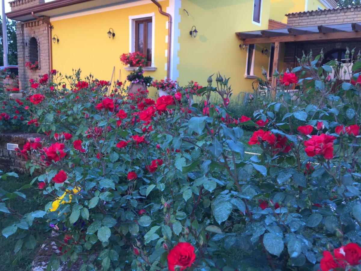Villa "Casa Al Chiazzullo" Mirabella Eclano Eksteriør bilde