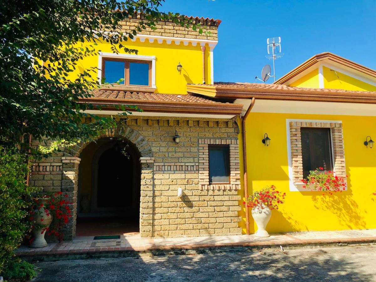 Villa "Casa Al Chiazzullo" Mirabella Eclano Eksteriør bilde